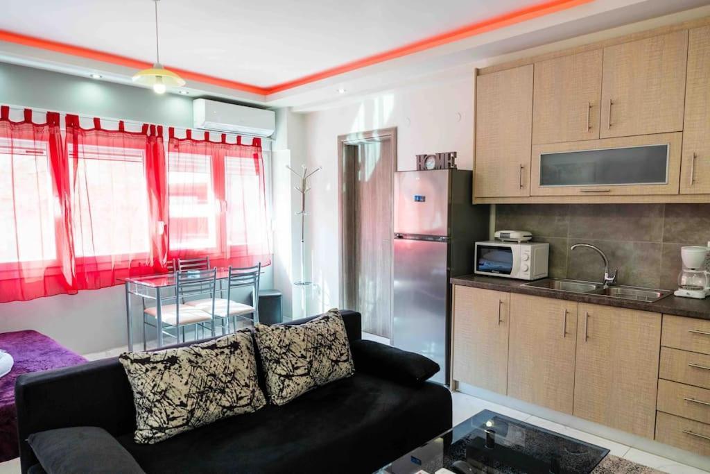 Luxury Studio In Downtown Салоніки Екстер'єр фото