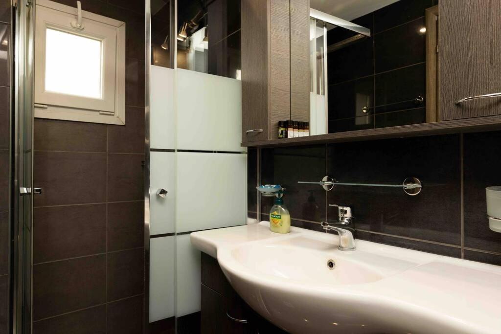 Luxury Studio In Downtown Салоніки Екстер'єр фото